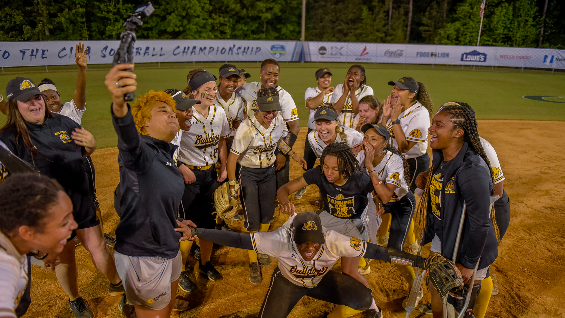 Bowie State Captures CIAA Softball Crown with 8-2 Victory Over Claflin